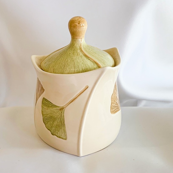 6 Piece Bathroom Accessories Set – Ginkgo Leaf Design - Picture 2 of 14